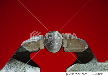 The Russian coin in vise The Russian coin in vise 32700958