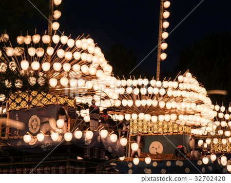 Owari Tsushima Tenno Festival Evening festival rolled straw ship (lantern vessel) 32702420