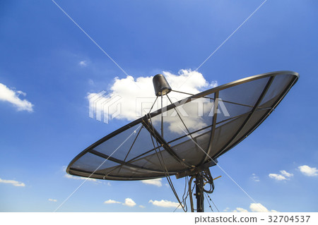 圖庫照片: satellite dish