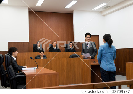 Courtroom 32709587