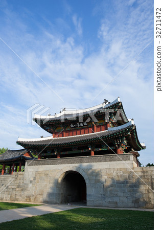 Pungnam-moon（Treasure 308），Jeonju，Jeonbuk，Korea 32711472