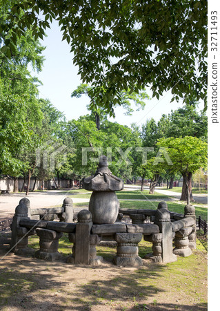Before the Games (Historic Site No. 339), Jeonju, Jeonbuk, Korea Before the Games (Historic Site No. 339), Jeonju, Jeonbuk, Korea 32711493