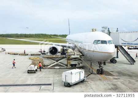關島國際機場 32711955