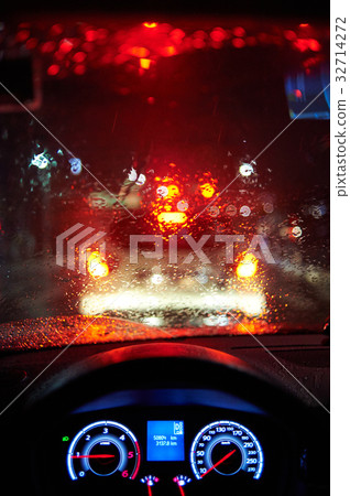 Car, rain 32714272