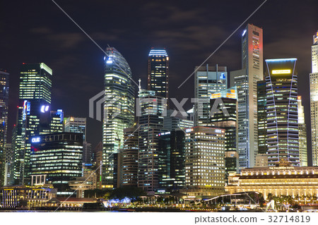 萊佛士坊的夜景 32714819