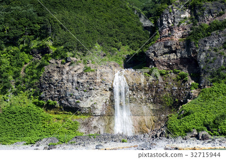 Shiretoko peninsula Shiretoko peninsula 32715944