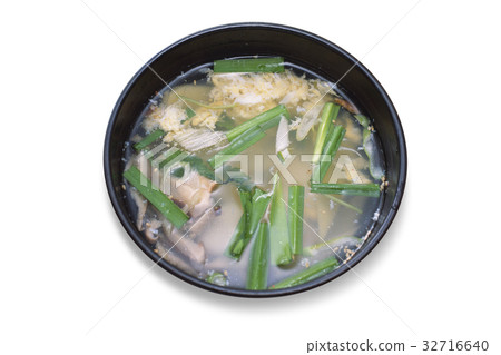 Egg soup 32716640