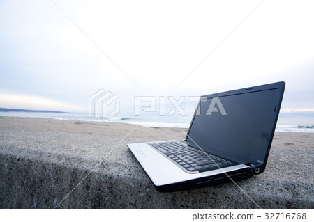 筆記本電腦 32716768