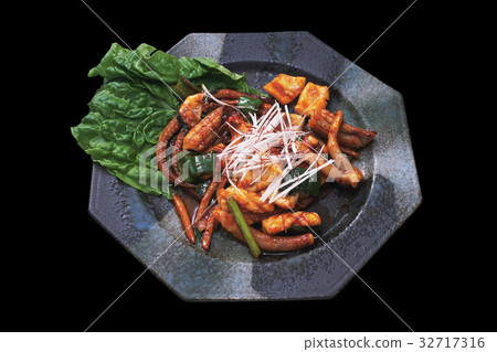 Hongjo Pockum 32717316