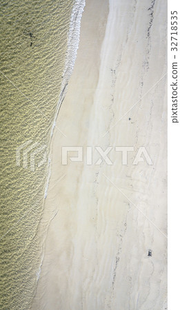 Dennes Point beach in Tasmania Dennes Point beach in Tasmania 32718535