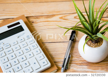 Simple miscellaneous goods Simple miscellaneous goods 32720330