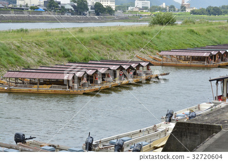 [Gifu Prefecture] Nagara River cormorant boat and hot spring town 32720604