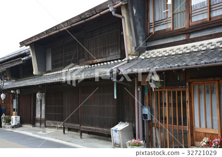 [Gifu prefecture Gifu city] Old townscape of Kawahara-cho 32721029