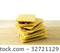 Pineapple sandwish 32721129