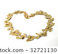 Paper heart 32721130