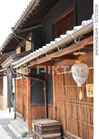 [Gifu prefecture Gifu city] Old townscape of Kawahara-cho 32721514