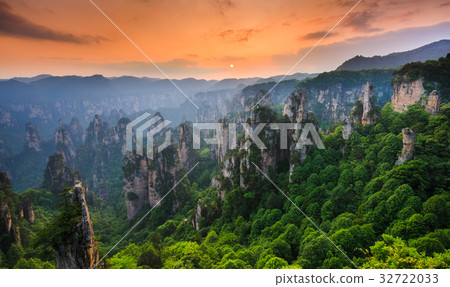 Zhangjiajie National forest park at sunset, China 32722033