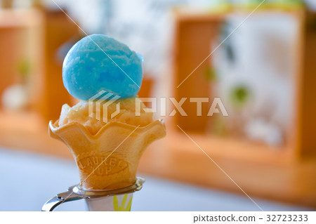 Ice cream 32723233
