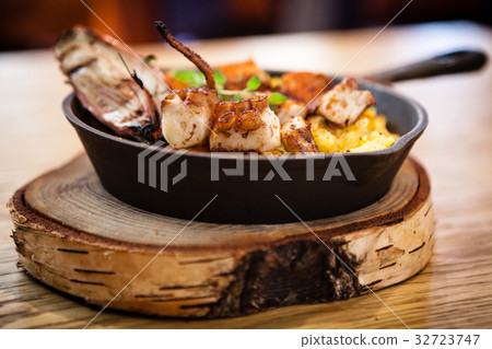 Pulpo a la gallega 32723747