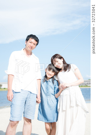 Ocean family 32723841