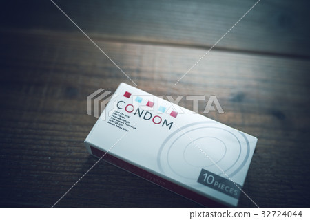 Contraceptive device 32724044