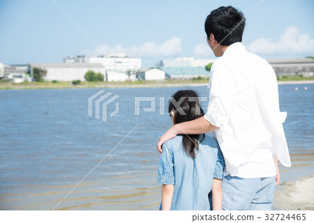 Ocean family Ocean family 32724465