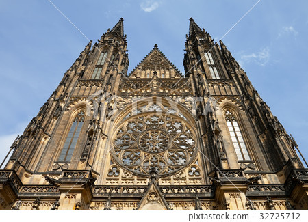 Saint Vitus Cathedral in Prague, Czech Republic Saint Vitus Cathedral in Prague, Czech Republic 32725712