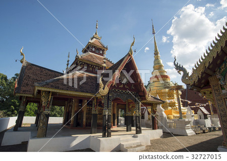 THAILAND LAMPANG WAT PONGSANUK TEMPLE 32727015