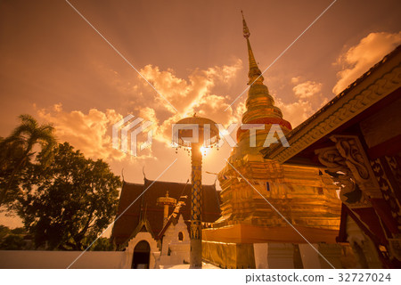 THAILAND LAMPANG WAT PONGSANUK TEMPLE THAILAND LAMPANG WAT PONGSANUK TEMPLE 32727024