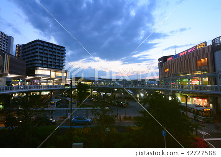 Ebina Station Evening at dusk Kanagawa Prefecture Ebina City Ebina Station Evening at dusk Kanagawa Prefecture Ebina City 32727588