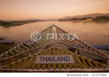 THAILAND CHIANG RAI GOLDEN TRIANGLE SOP RUAK THAILAND CHIANG RAI GOLDEN TRIANGLE SOP RUAK 32727608