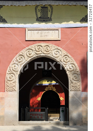 世界遺產中國承德外Hachiman Puruuji Sanmon 32728457