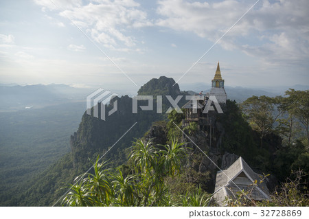 THAILAND LAMPANG WAT PRAJOMKLAO RACHANUSORN THAILAND LAMPANG WAT PRAJOMKLAO RACHANUSORN 32728869