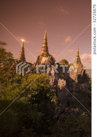 THAILAND LAMPANG WAT PRAJOMKLAO RACHANUSORN THAILAND LAMPANG WAT PRAJOMKLAO RACHANUSORN 32728879