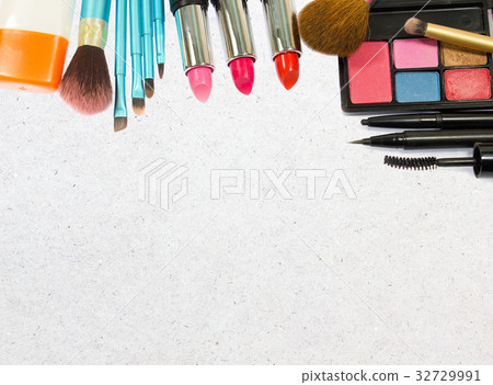Colorful Decorative cosmetics on white wooden Colorful Decorative cosmetics on white wooden 32729991