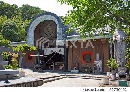 Wanda Temple 32736452