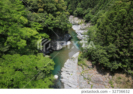 德島縣美馬市的Kenkyo景觀 德島縣美馬市的Kenkyo景觀 32736632