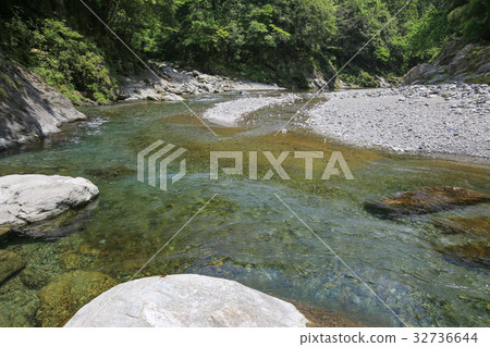 Landscape of Kenkyo in Mima City, Tokushima Prefecture Landscape of Kenkyo in Mima City, Tokushima Prefecture 32736644