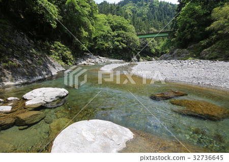 德島縣美馬市的Kenkyo景觀 德島縣美馬市的Kenkyo景觀 32736645