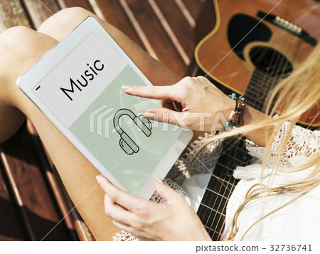 Music Headphones Icon Symbol Sound 32736741