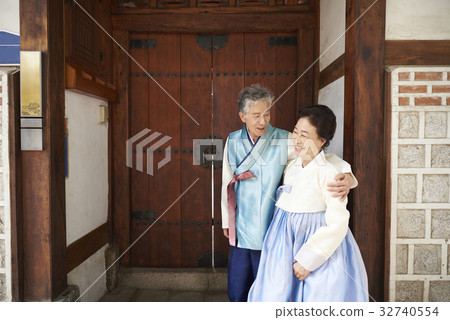 老年夫婦,家庭,中秋節 老年夫婦,家庭,中秋節 32740554