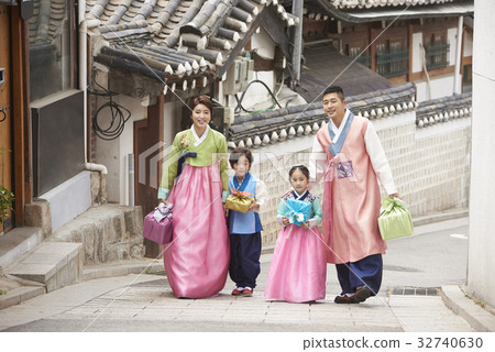 家庭,中秋節 家庭,中秋節 32740630