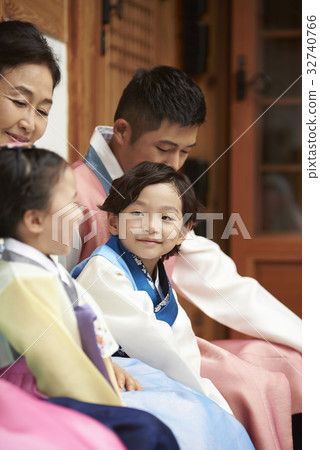 Family, Chuseok Family, Chuseok 32740766