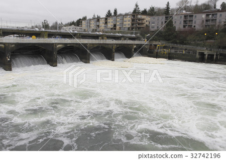 Chittenden Lock Chittenden Lock 32742196