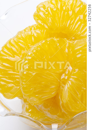 Summer oranges and honey 32742256