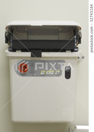 Hospital medical equipment trash can Hospital medical equipment trash can 32743184