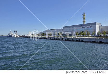 Japan Coast Guard Yokohama Maritime Disaster Prevention Base 32744202