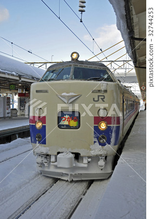 Railway · JR East 485 Series Limited Express Tsugaru No. 54 32744253