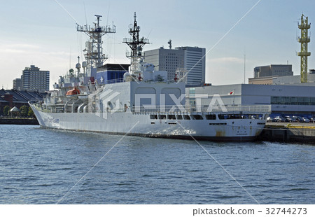 Patrol ship "Shikishima" PLH 31 32744273