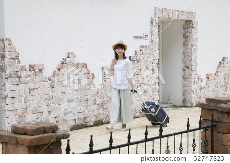 Travel image 32747823